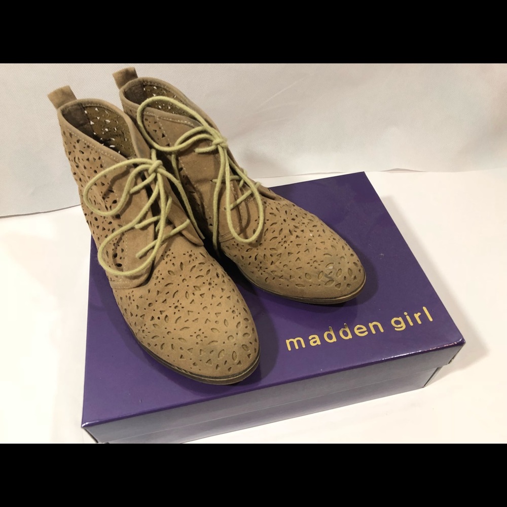 Madden Girl Lace Up Booties Size 7.5